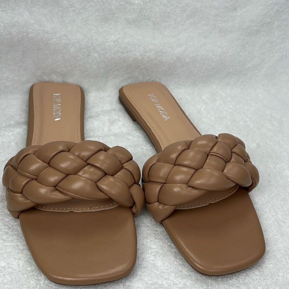 Top Moda, tan braided flats size 6